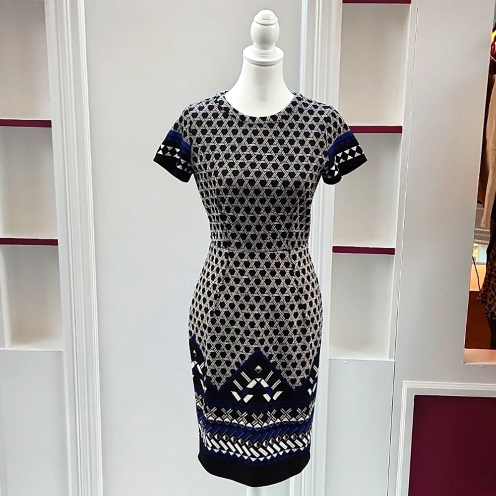 H&M Geometric Print Strechy Shift Dress